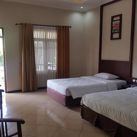 Oyo 2671 Wisma Djaja Syariah Bojonegoro Dış mekan fotoğraf