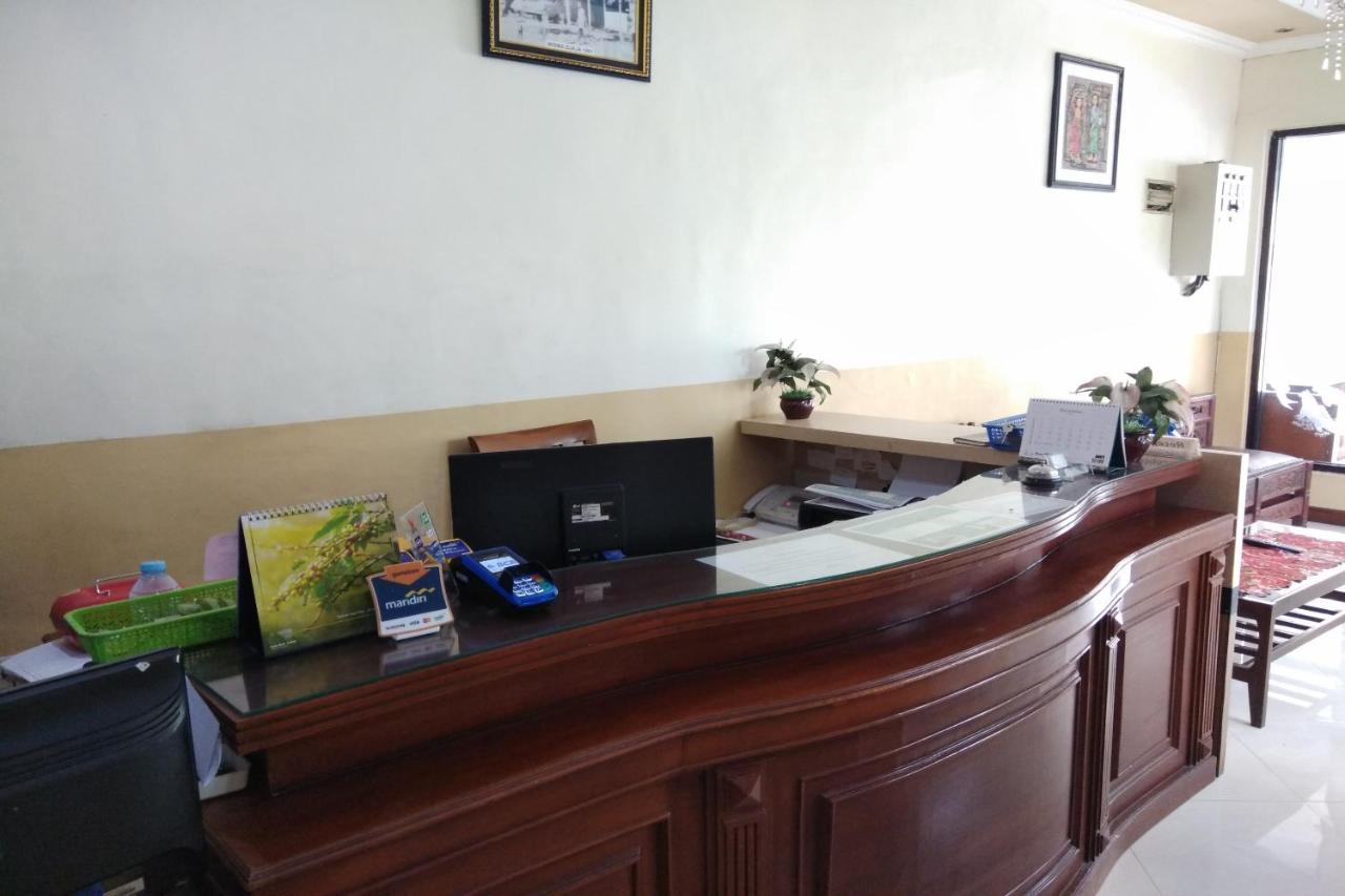 Oyo 2671 Wisma Djaja Syariah Bojonegoro Dış mekan fotoğraf